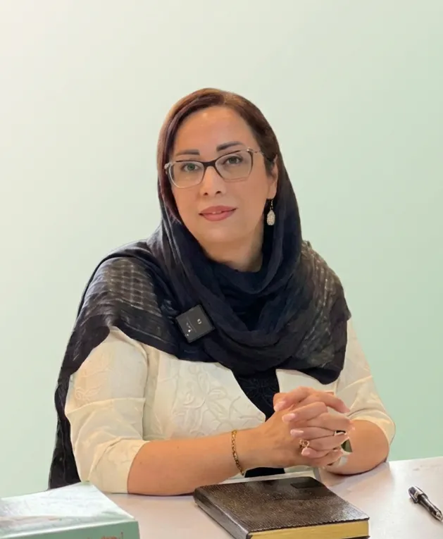 رزیتا ثمری - روانشناس بالینی با ۲۰ سال تجربه